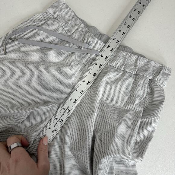 Lululemon Womens Sweat Pants 4 Heathered White On the Fly 7/8 Jogger Lounge Gym - Picture 6 of 13